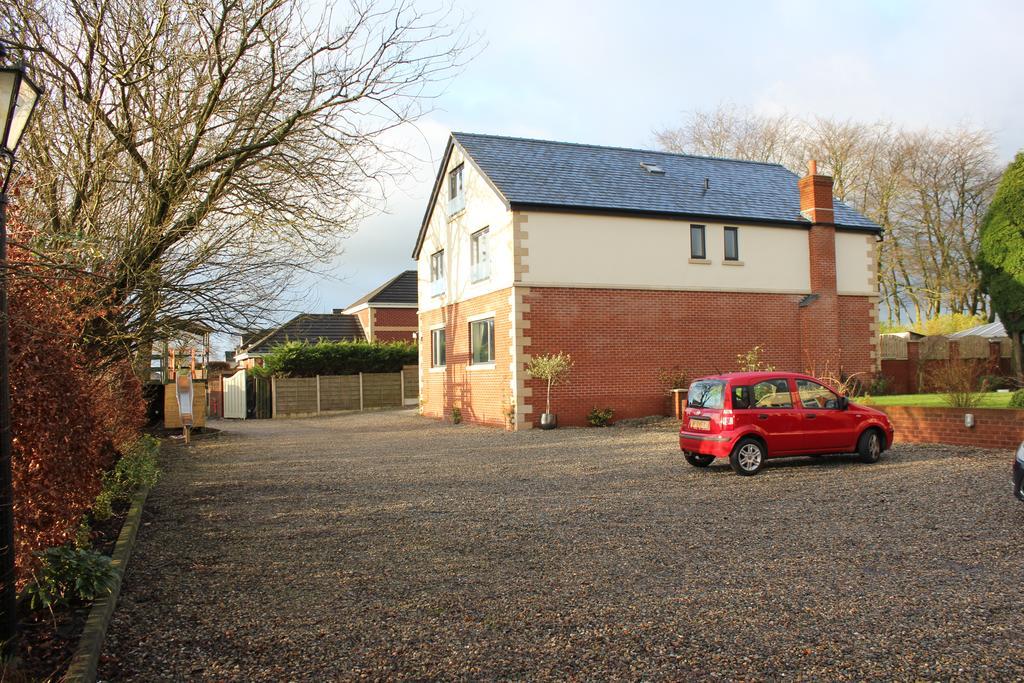 Fifty One And A Half Boutique B&B Clitheroe Exterior foto